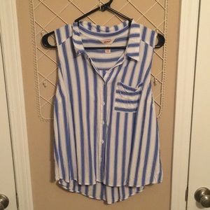 Sleeveless striped shirt